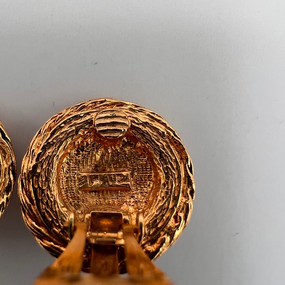 CHANEL Vintage Lion Head Rhinestone Clip Earrings in Box - Picture 9 of 13